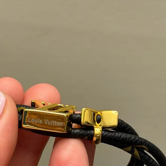 Gold lv leather black and tan Bracelet - Picture 4 of 11